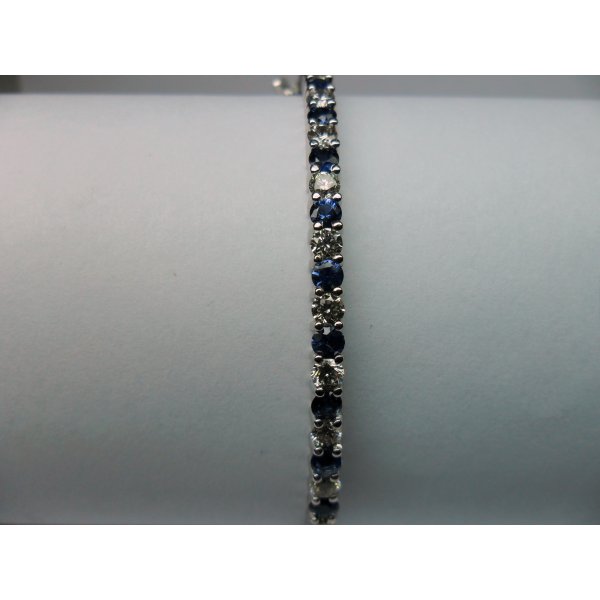 Eternity Clasp Bracelet with Sapphires White Gold